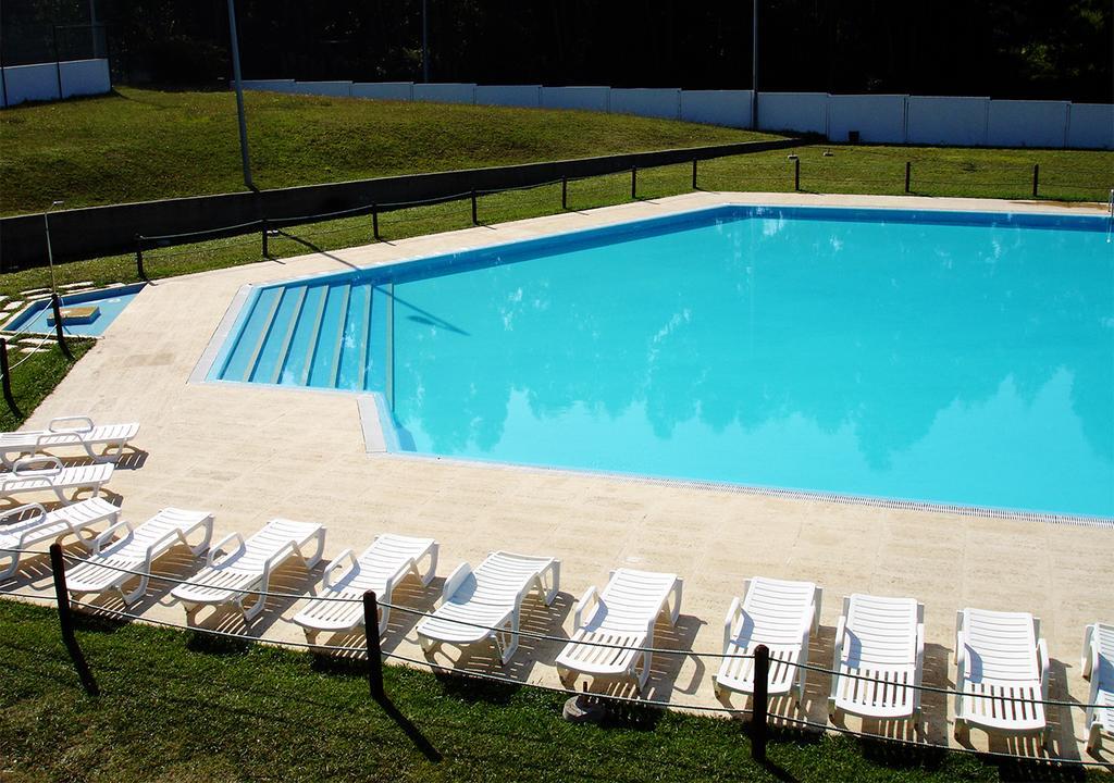 Отель Parque De Campismo Orbitur Madalena Вила-Нова-ди-Гая Экстерьер фото